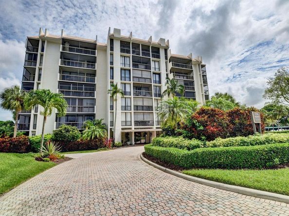 1761 SE Bridgewood Drive, Boca Raton FL 33434