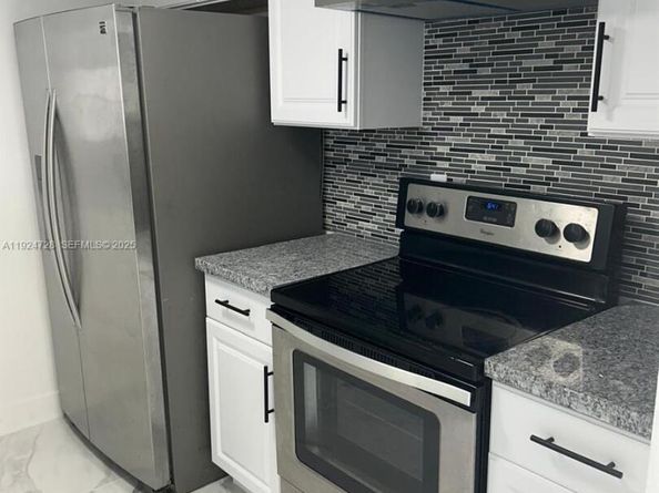 4215 NW 197th St, Miami Gardens FL 33055