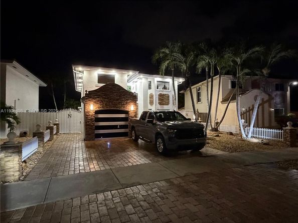 16610 SW 141st Ct, Miami FL 33177