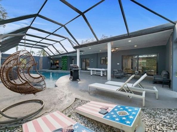 8365 SW 185th Ter, Cutler Bay FL 33157