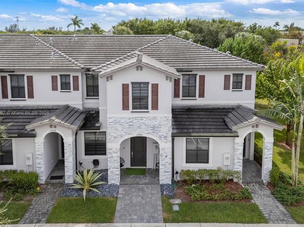 14782 SW 181st Ter, Miami FL 33187