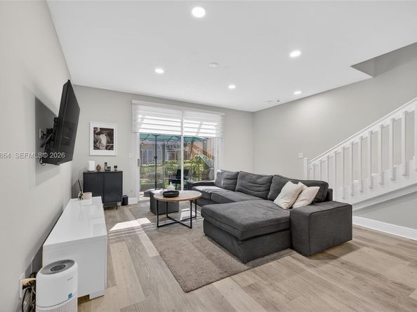 1594 Barcelona Way 518, Weston FL 33327