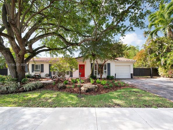 9370 SW 82nd St, Miami FL 33173