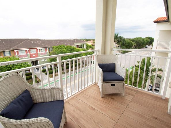 10950 NW 82nd St 405, Doral FL 33178