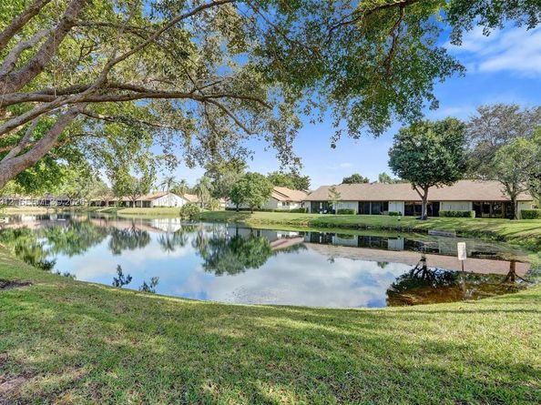 3256 S Carambola Cir S 3256, Coconut Creek FL 33066