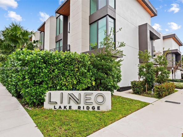 1056 N Victoria Park Rd, Fort Lauderdale FL 33304