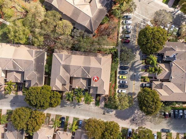 3892 Tree Top Dr, Weston FL 33332