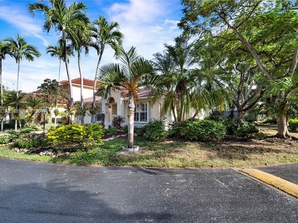 10953 SW 153rd Ct, Miami FL 33196