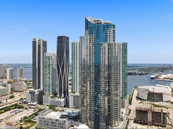 851 NE 1st Ave 3510, Miami FL 33132