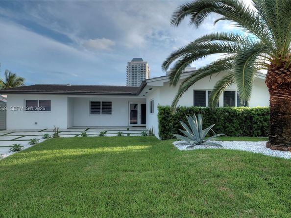 1250 NE 82nd St, Miami FL 33138