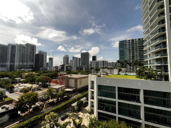 121 NE 34th St 803, Miami FL 33137