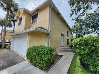 200 SW 95th Ter