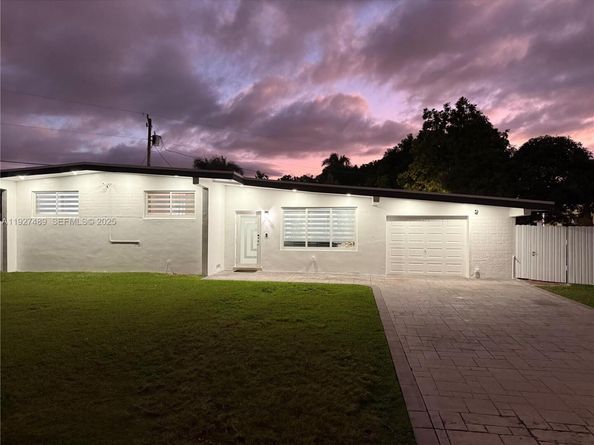 27000 SW 145th Ave, Homestead FL 33032