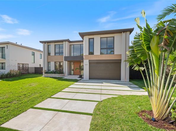 5854 SW 30th St, Miami FL 33155