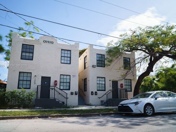 1068 NW 5th St, Miami FL 33128