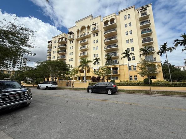 101 Sidonia Ave 301, Coral Gables FL 33134