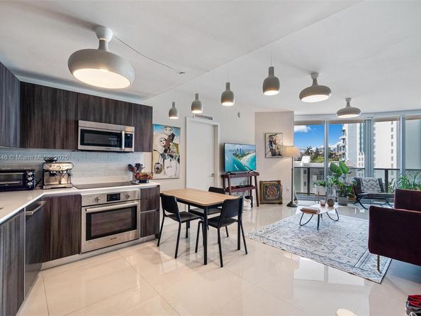 488 NE 18th St 401, Miami FL 33132