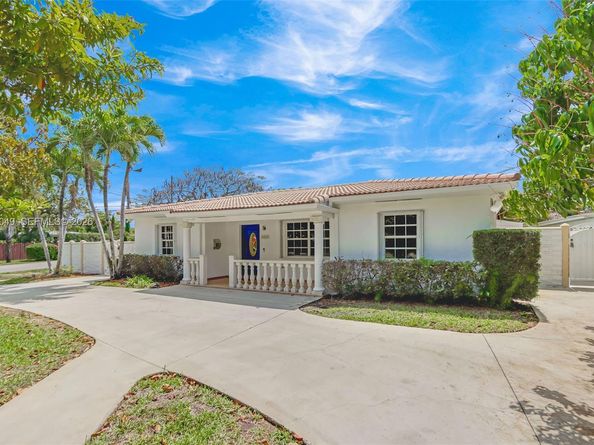 6810 SW 51 St., Miami FL 33155