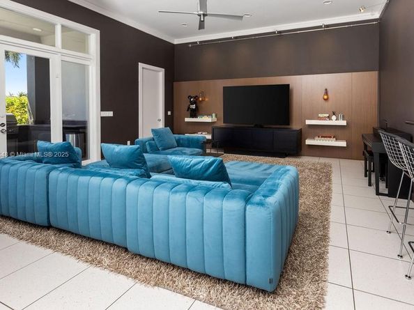 10392 Harrier St, Plantation FL 33324