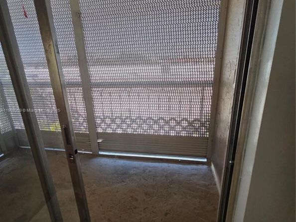 3640 NW 9th St 407, Miami FL 33125