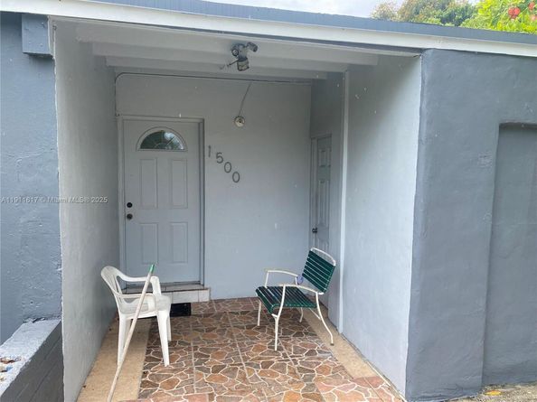 1500 NW 11th Ct, Fort Lauderdale FL 33311