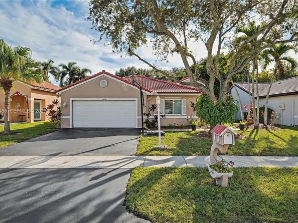 18736 NW 1st St, Pembroke Pines FL 33029