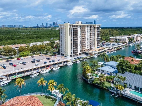 2500 NE 135th St C1011, North Miami FL 33181
