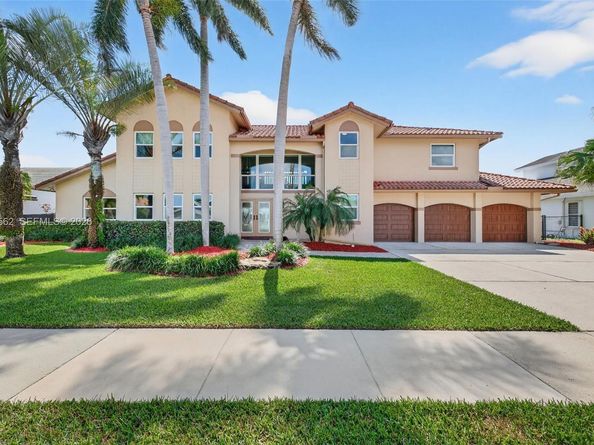 10376 SW 18th St, Davie FL 33324