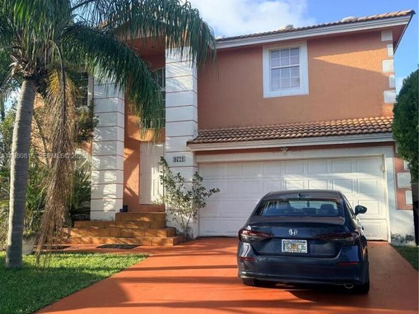 9721 SW 213th Ter, Cutler Bay FL 33189