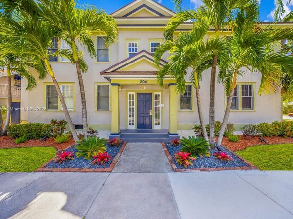 206 S 15th Ave, Hollywood FL 33020