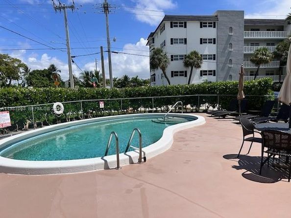 5050 Bayview Dr 17, Fort Lauderdale FL 33308