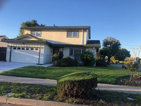 2045 Treewood Lane, San Jose CA 95132