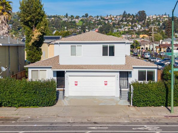7876 Bancroft Avenue, Oakland CA 94605