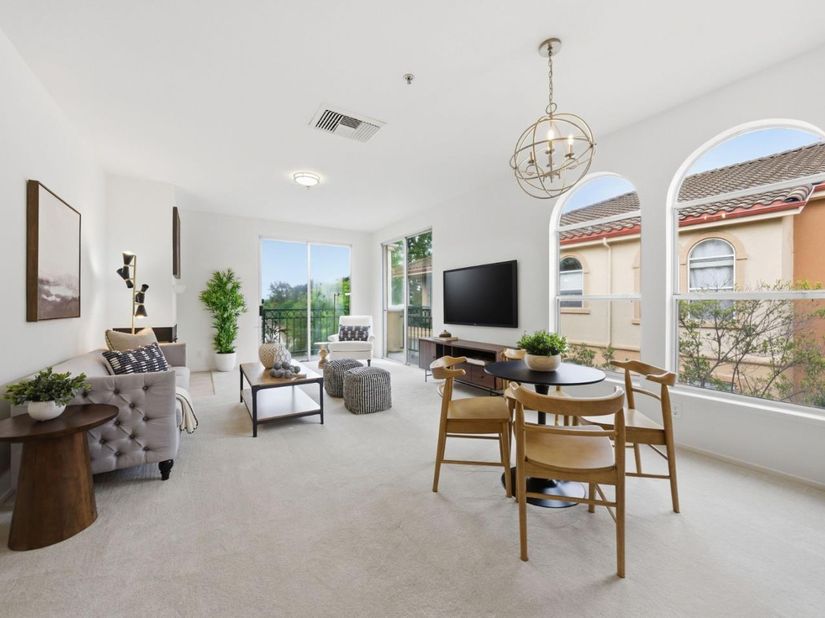 951 S 12th 311, San Jose CA 95112
