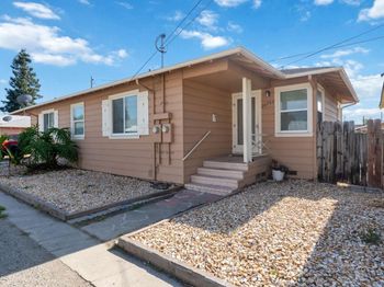 20753 Agnes Lane