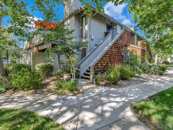 2106 La Terrace Circle, San Jose CA 95123