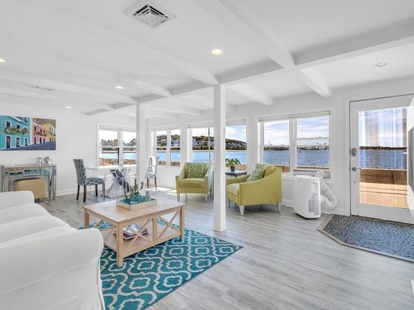 87 Fort Point Rd, Weymouth MA 02191