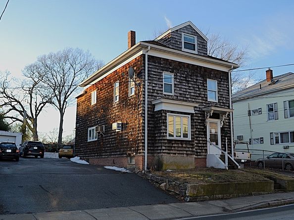 98 Maplewood Ave, Gloucester MA 01930