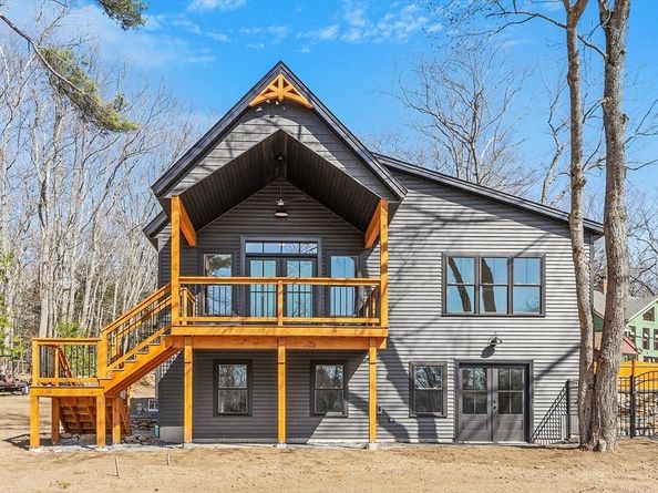 16 2nd St, Winchendon MA 01475