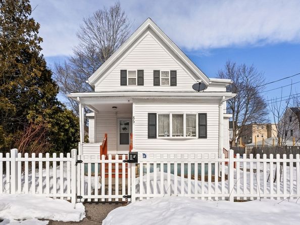 85 Division St, Brockton MA 02301