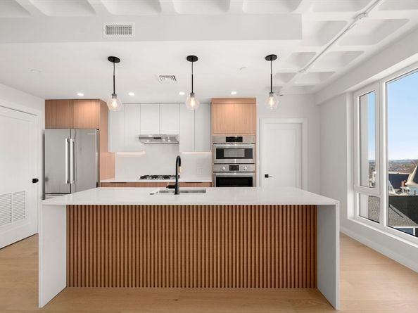 125 Lowell Street 603, Somerville MA 02143