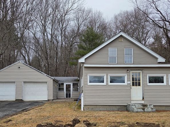 132 E Main St, West Brookfield MA 01585