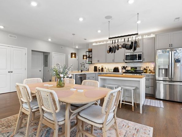 10 Ruthven Park U2, Boston MA 02121