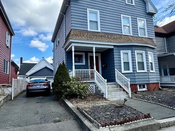 15 Waverly Ave, Everett MA 02149