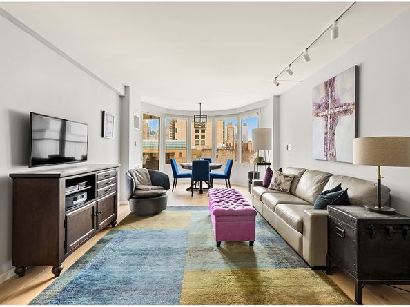 44 West 62nd Street 7F, New York NY 10023