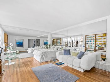 60 East 9th Street