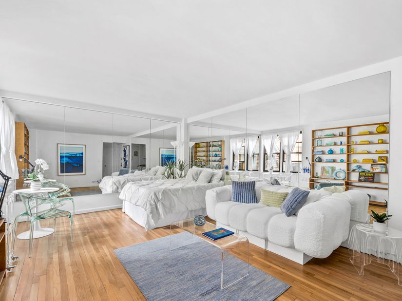 60 East 9th Street 435, New York NY 10003