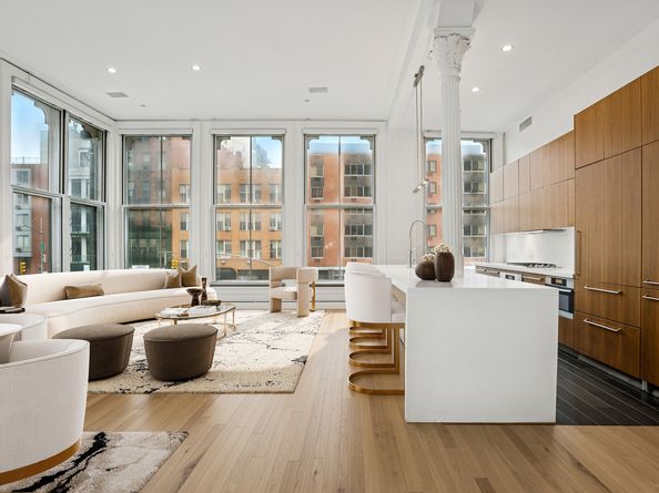2 Bleecker Street 2, New York NY 10012
