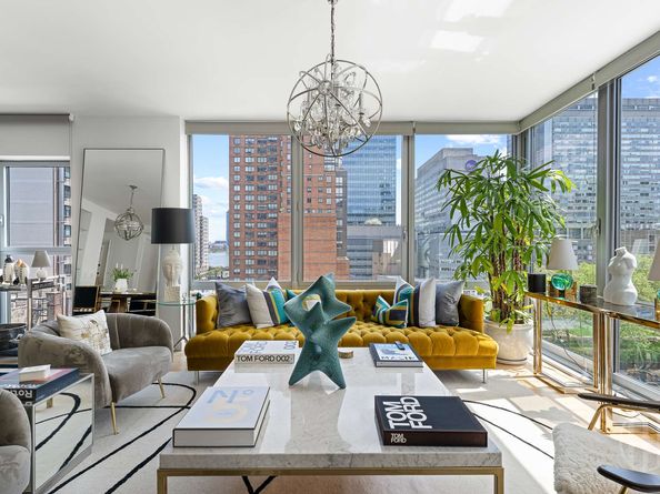 303 East 33rd Street 9E, New York NY 10016