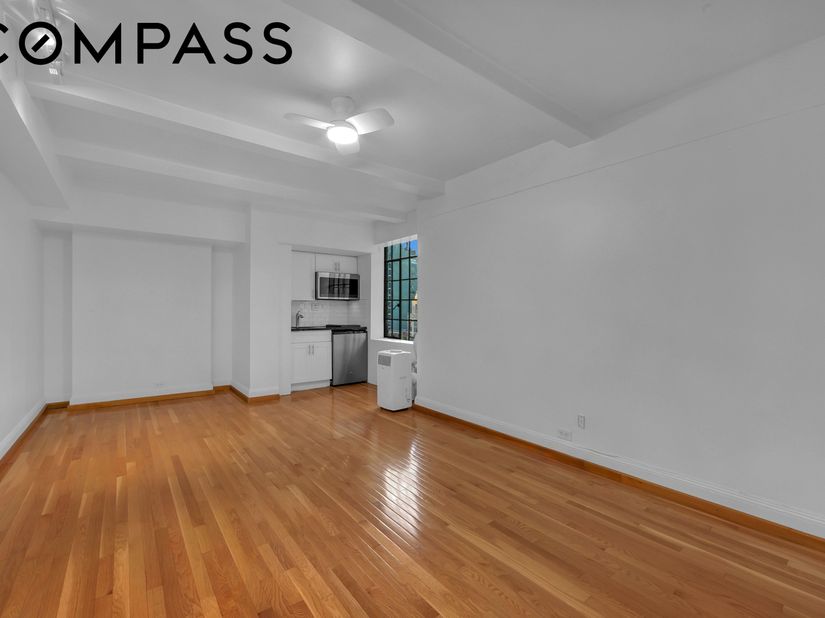45 Tudor City Place 1316, New York NY 10017